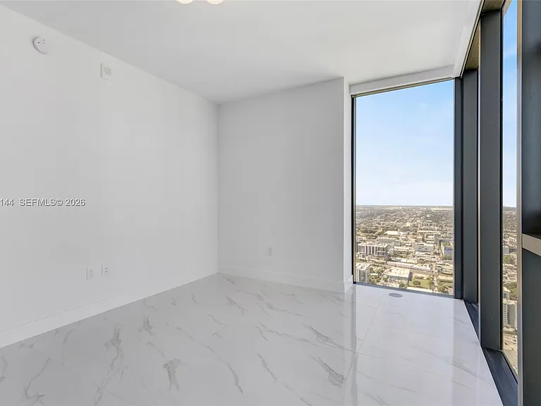 700 NE 24th St #5601 — Photo 22