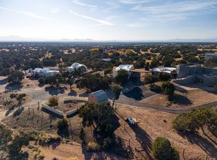 21B Sudeste Pl, Santa Fe, NM 87508