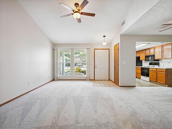 4th image of 5503 Parkshire Dr