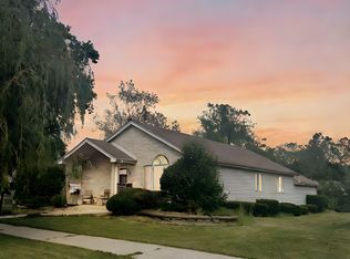 3213 Green St, Steger, IL 60475