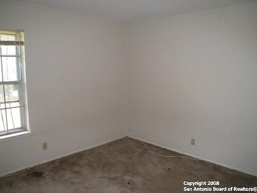 5th image of 7302 GLEN CROSS DR