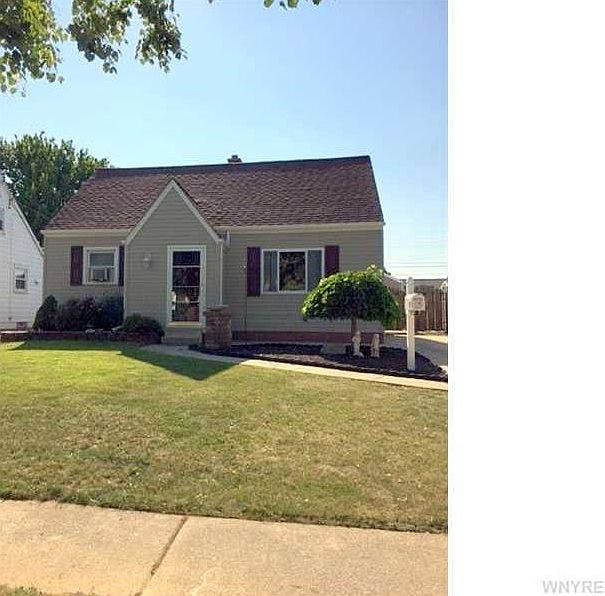 1st image of 92 Nicholas Dr S
