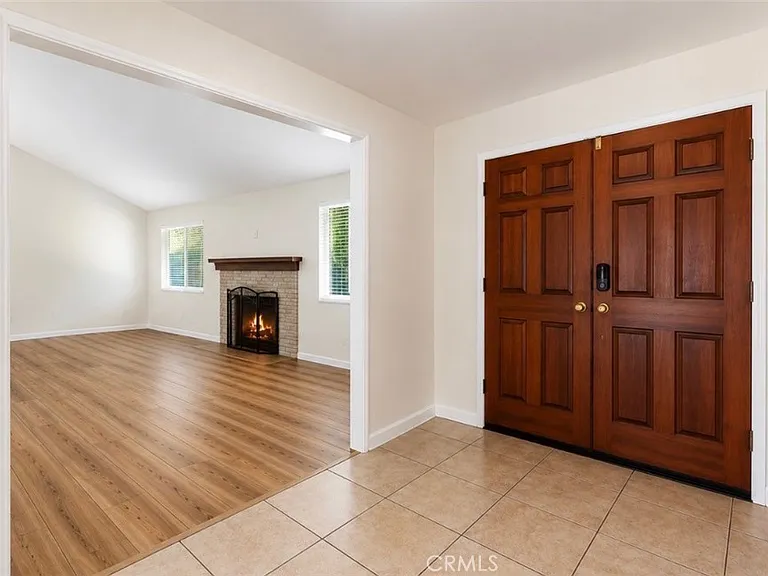 13445 Oak Mesa Dr — Photo 3