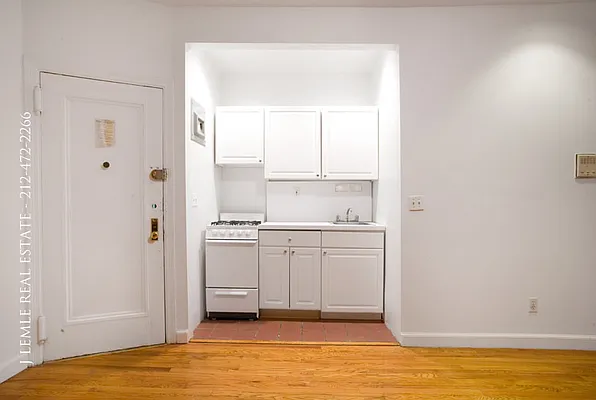 Rented by J. Lemle Real Estate | media 27