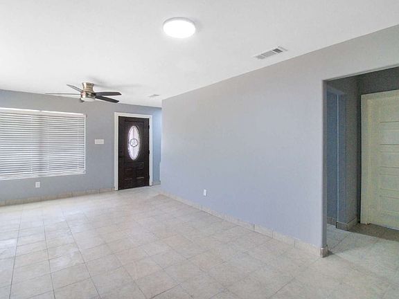 5th image of 322 E Esplanada St