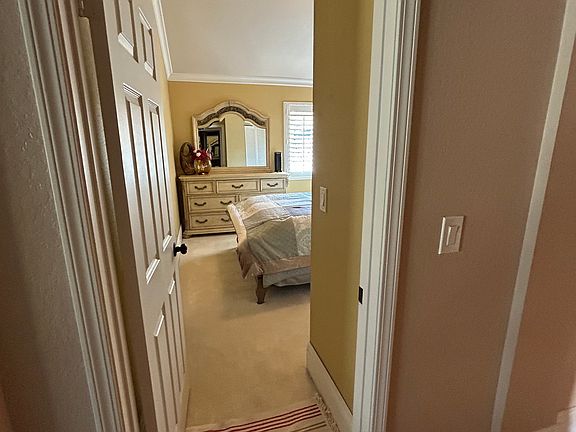 2nd image of 605 Amy Ct Unit B