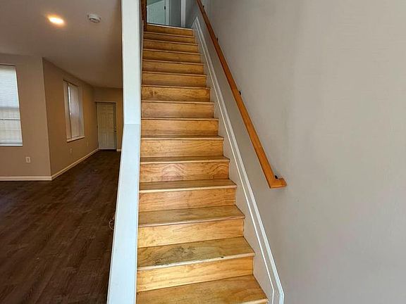 5th image of 720 S Ithan St