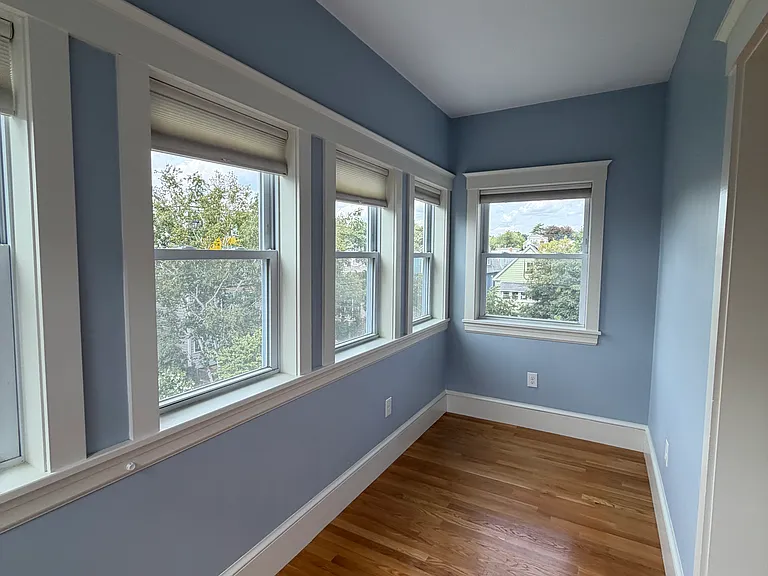 20 Cameron Ave — Photo 5