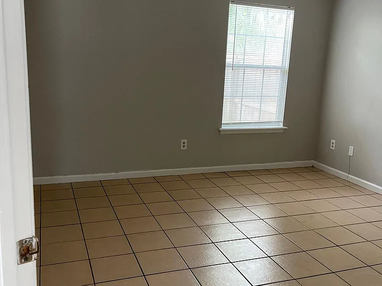 804 N Woodward Ave #A — Photo 5