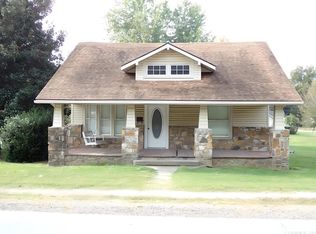 410 W Jackson St, Piggott, AR 72454