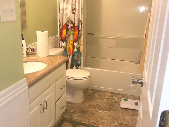 5th image of 308 Cottonwood Dr