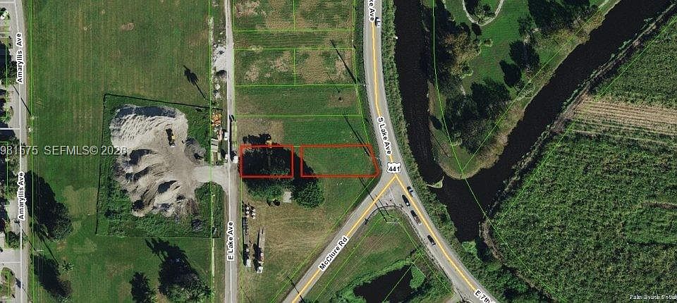 1st image of 636 E Lake Ave