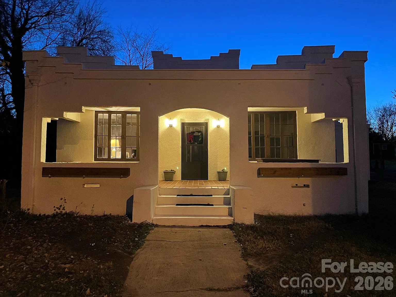 1 bed, 1.0 bath, 1300 sqft, $1,100 — Photo 1
