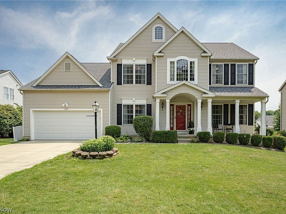 1st image of 779 Castle Haven Way