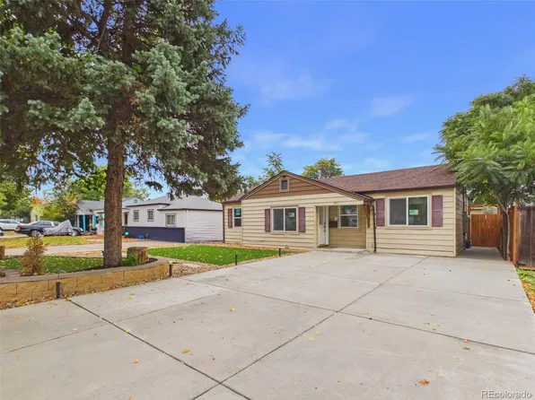 1957 Joliet Street, Aurora, CO 80010