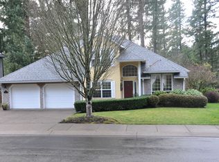 10339 NW Royal Rose Ct, Portland, OR 97229