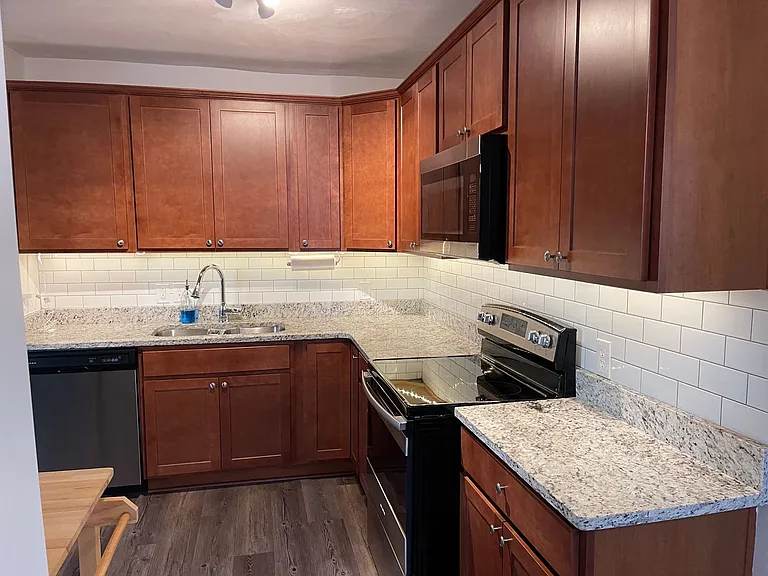 2719 Overbrook Ave — Photo 8