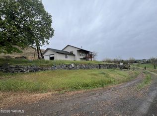 293 Freedom Ln, Selah, WA 98942