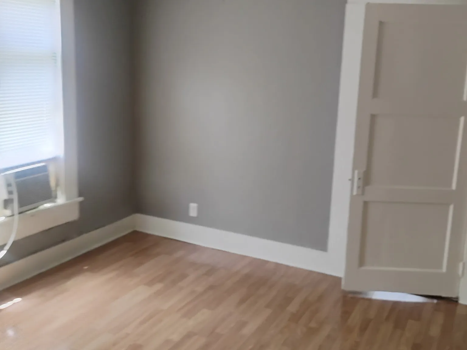 3 bed, $800 — Photo 1