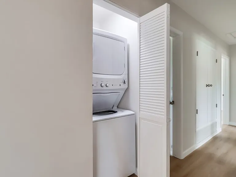 8120 Melrose Ln — Photo 18