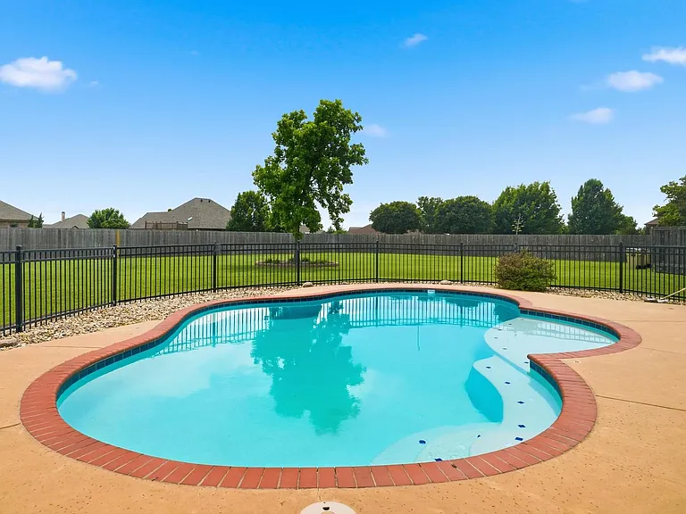 133 Prairie Creek Way — Photo 9