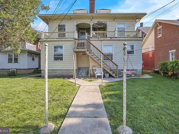 5th image of 43 E Maple St
