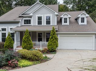 409 Crickentree Dr, Cary, NC 27518