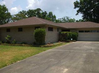 3140 Rosedale Dr, Port Arthur, TX 77642