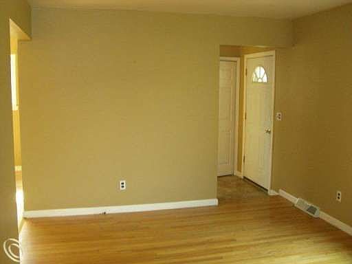 3rd image of 25326 Hass St