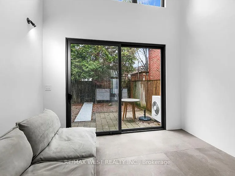 781 Craven Rd — Photo 31