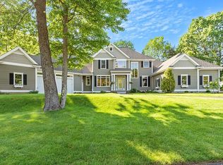 7 Holly Dr, Chelmsford, MA 01824
