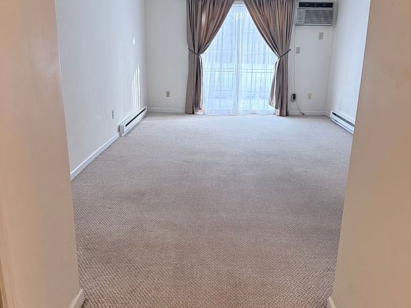 5th image of 164 Barnstead Dr Suite 18