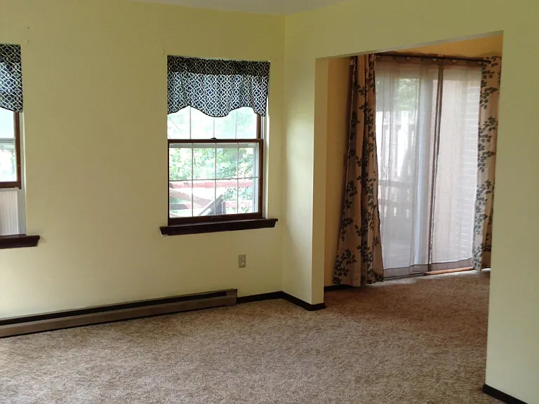 1101 Teaberry Ln — Photo 6