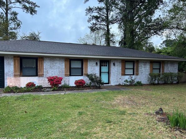 3414 Middle Sound Loop Rd