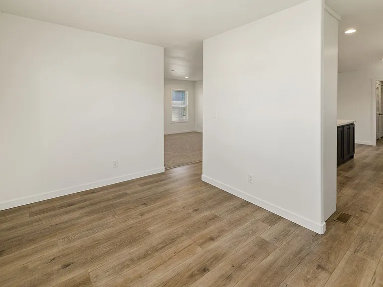 1201 S Chestnut St — Photo 13