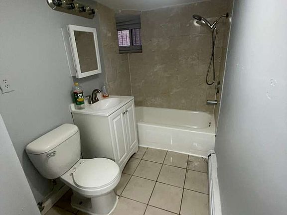 4th image of 115 Grafton Ave #B1