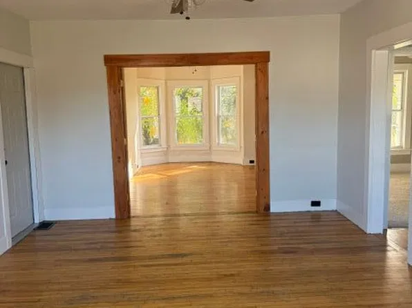5 South St #2, Lyndonville, VT 05851