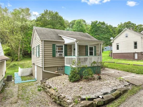 1902 Figley St, Beaver Falls, PA 15010