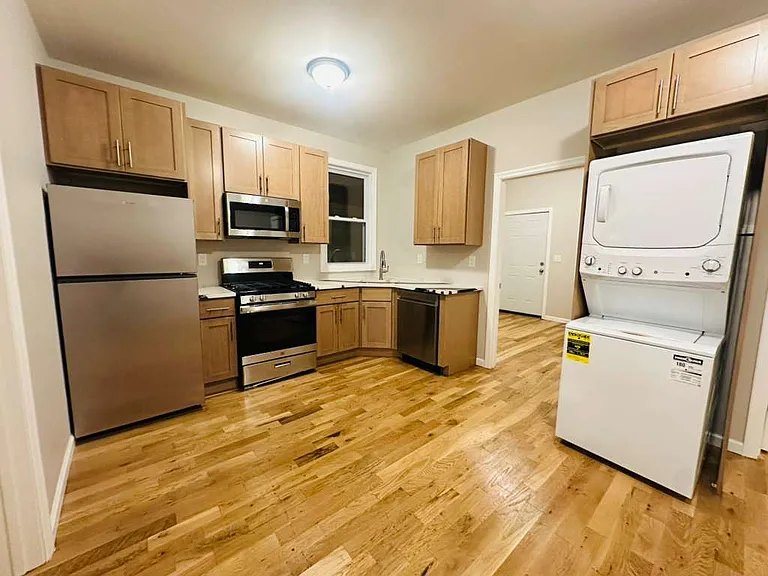 127 Harper Ave — Photo 3