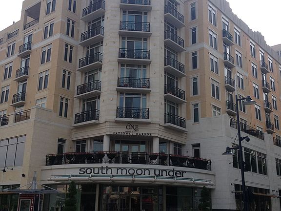 exterior (1 block from pier)