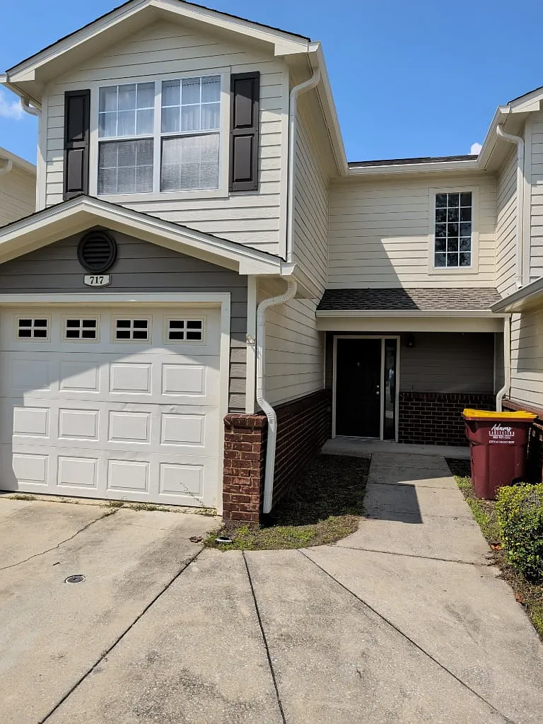 717 Majestic Drive — Photo 1