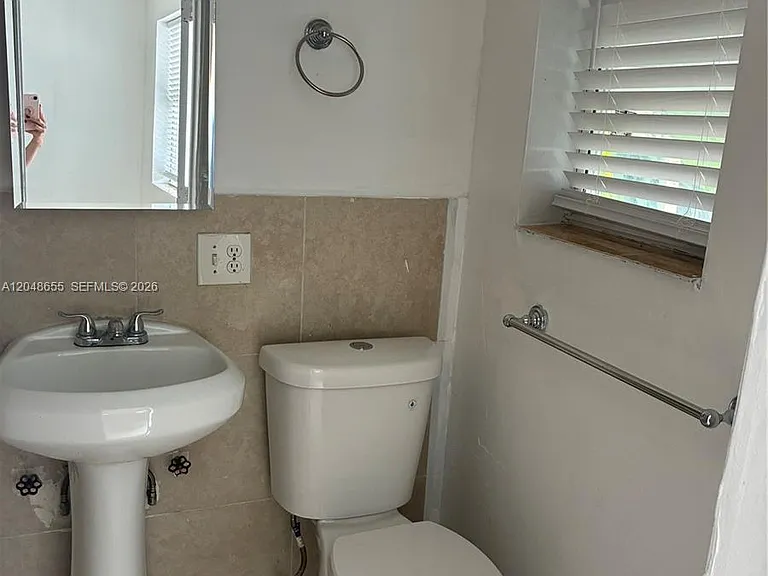 7929 Abbott Ave — Photo 9