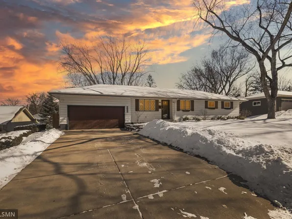 3621 Harding St NE, Saint Anthony, MN 55418