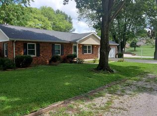 2160 W 1300 S, Haubstadt, IN 47639