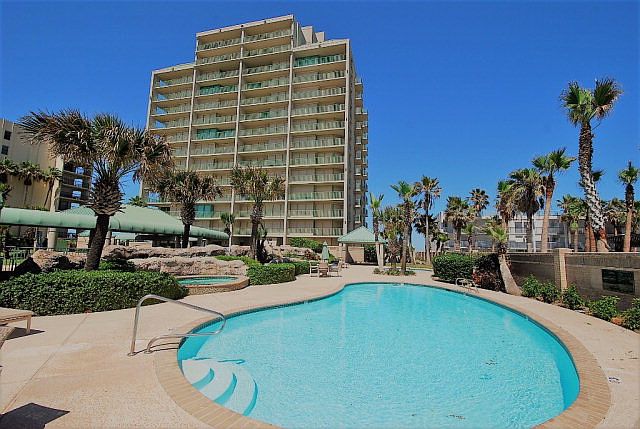 1st image of 906 Padre Blvd