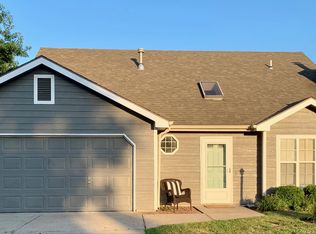 733 Prescott Ct, Lawrence, KS 66049