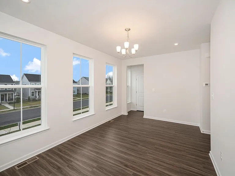 325 Crab Apple Dr #103 — Photo 5