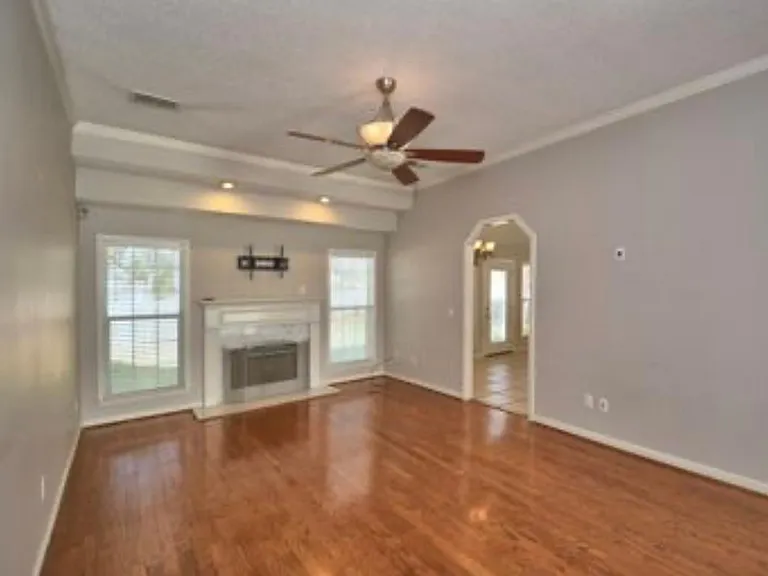 4001 Falliston Dr — Photo 5