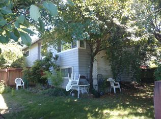 9802 39th Ave SW, Seattle, WA 98136