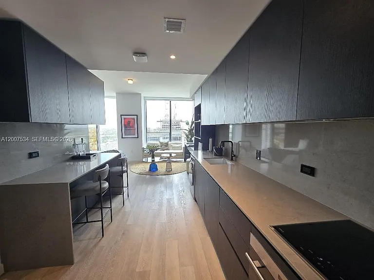 20 NE 11th St #2307 — Photo 13
